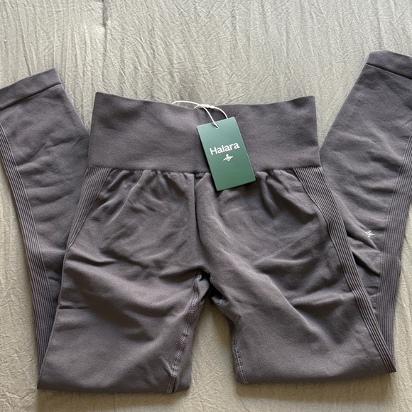 HALARA Gray High-Waist Leggings - Picture 3 of 4